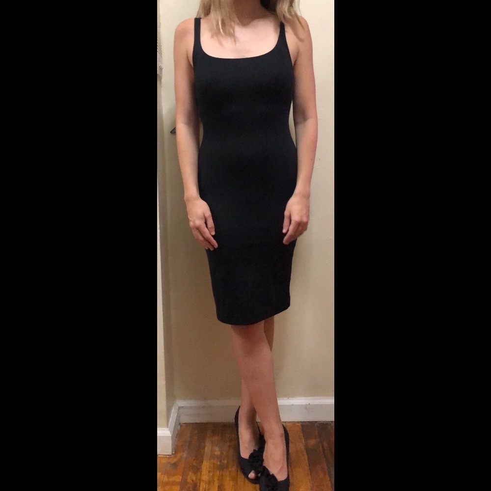 SOLD: Zara LBD bodycon dress